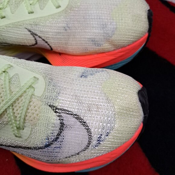 %Nike Air Zoom Alphafly Next% Size 8.5 Men Carbon Race Barely Volt A 15 main image 4